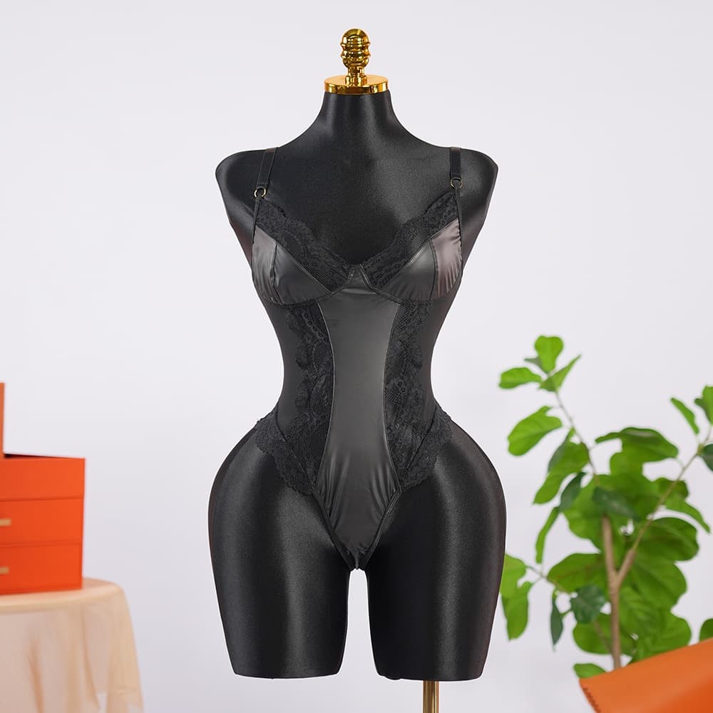 بادي سوت أسود | مزيج الستان والدانتيل الشفاف